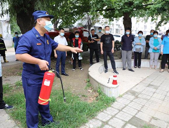 學(xué)?；馂?zāi)逃生中的五種錯(cuò)誤行為